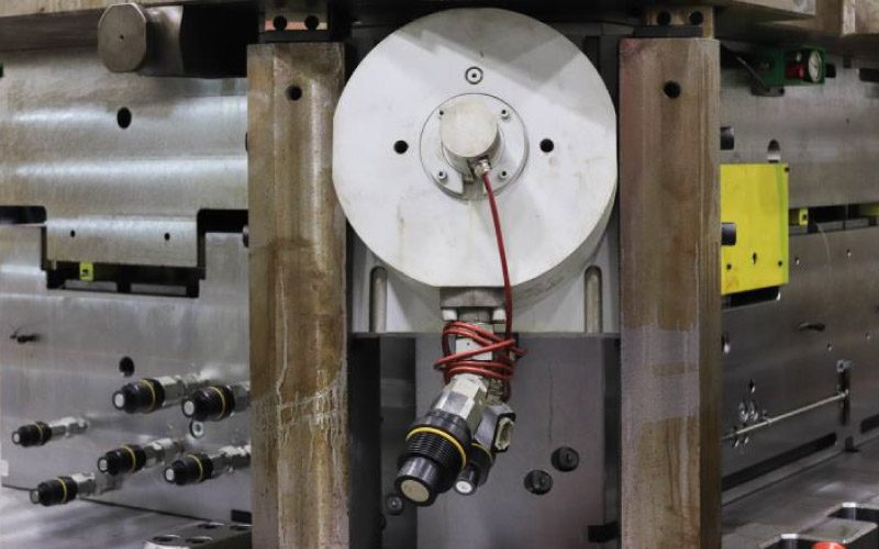 ppt11-1_800x500 Hydroform equipment, part of Paragon D&E's hydroform tooling services.