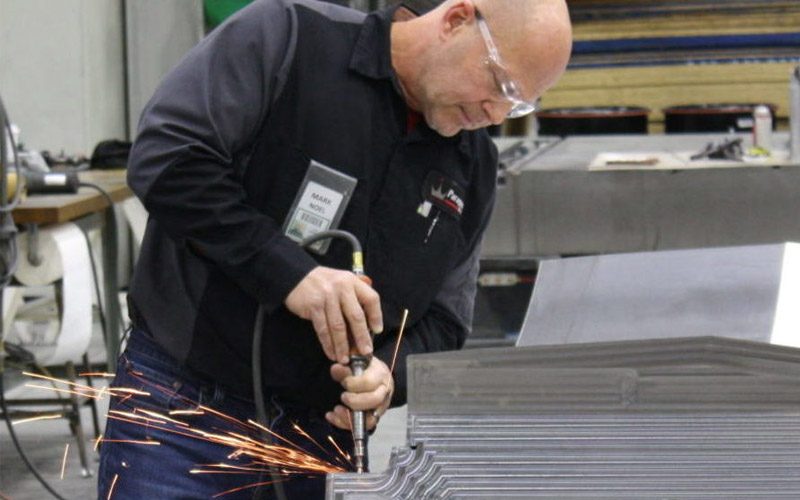 IMG_6881-e1610124429417_800x500 Paragon D&E employee working on resin transfer molding project